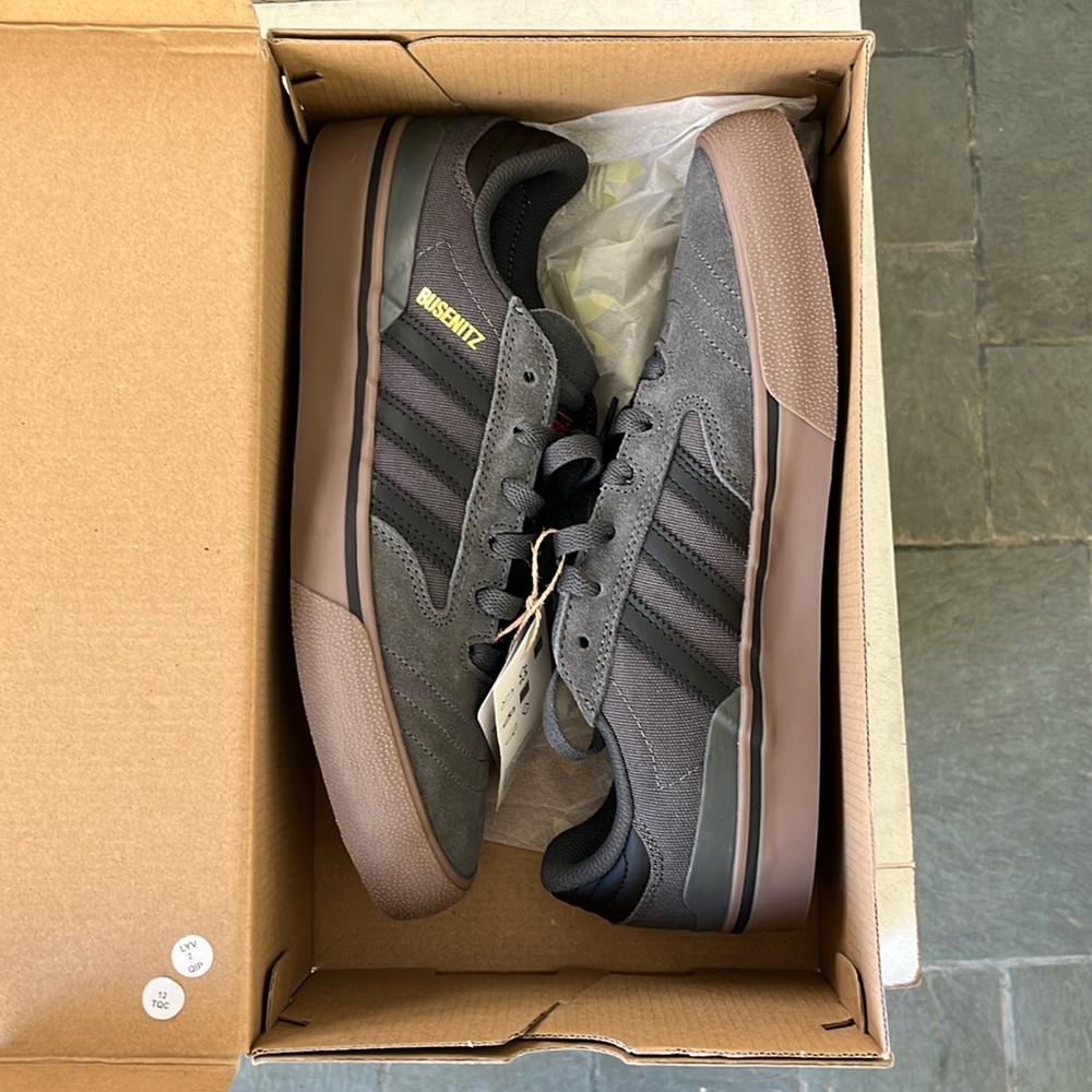 NWT Adidas Busenitz Vulc 2 dark grey size 8
